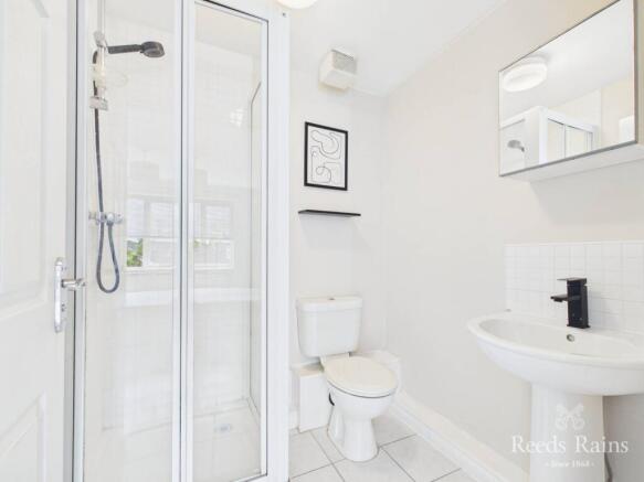 2 bed Apartment for sale Image 8