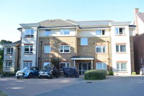 8, 15 Primrose House, Dalmeny Way, Epsom KT18 7DD