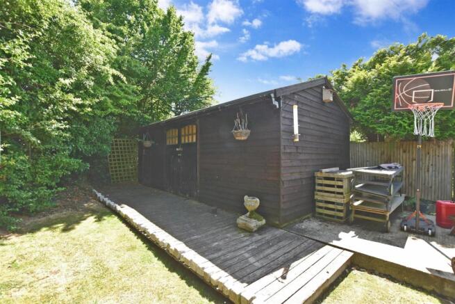 Workshop/Outbuildings