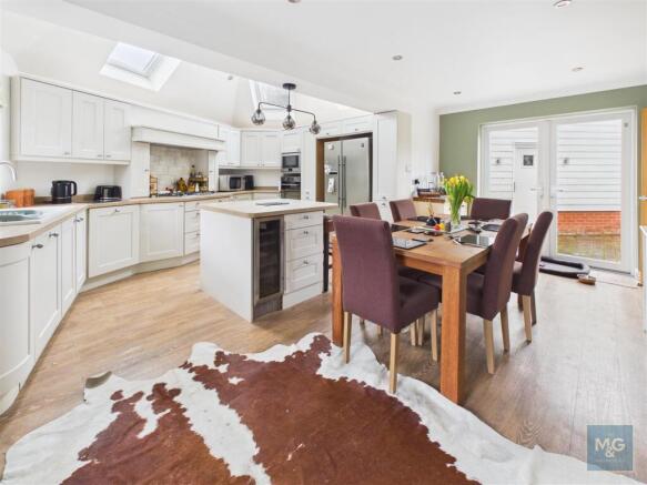 Kitchen/Living Area