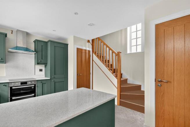 3 bed Terraced for sale Image 4