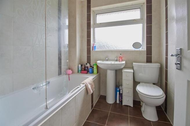 Bathroom to Rear