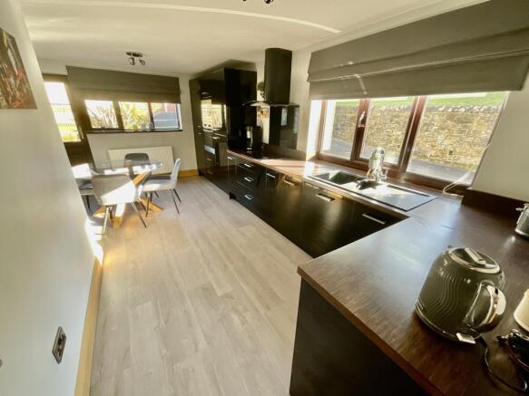 Kitchen / Dining Room