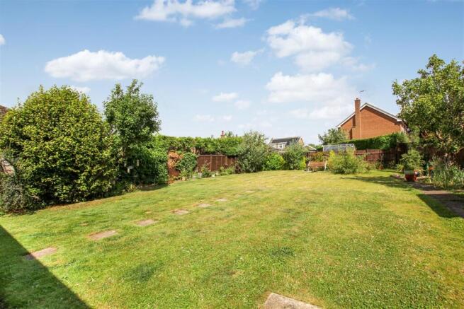 3 bed Detached Bungalow for sale Image 11