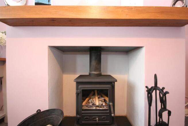 Log Burner.JPG