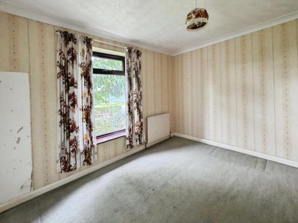 2 bed Bungalow for sale Image 9