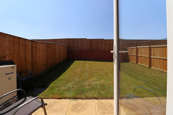2 bed Semi-Detached for sale Image 11