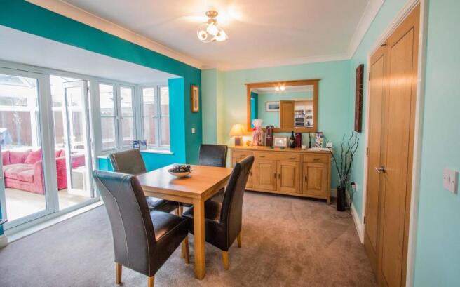 dining-room.jpg