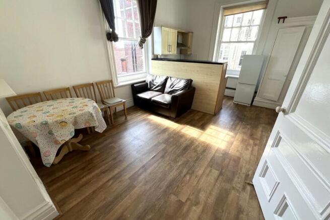 Living Room/Kitchen