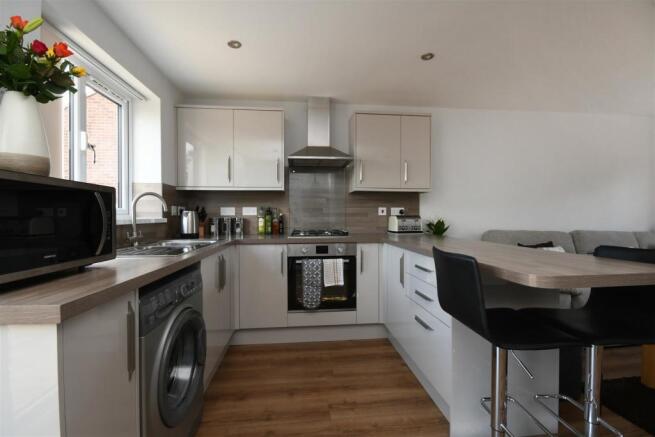 Kitchen 4.jpg