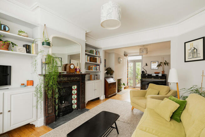 33 Kingsley Road,...
