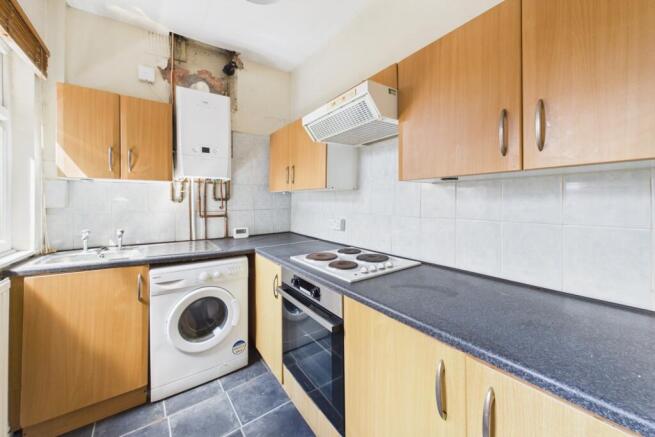 2 bed Terraced for sale Image 6