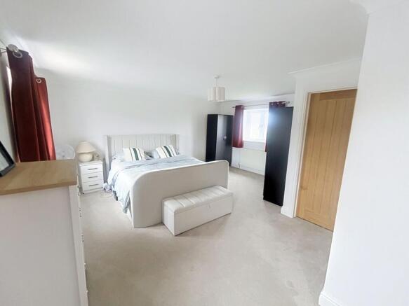 Vale View, Sarn, CF32 photo 4