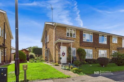 Headley Close, West Ewell, Surrey. KT19