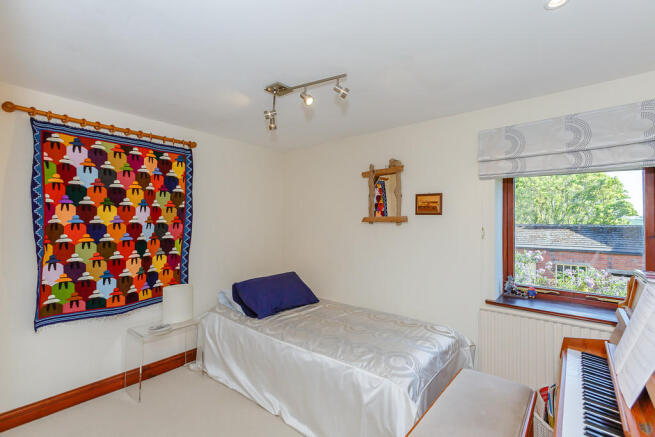 Photo 27