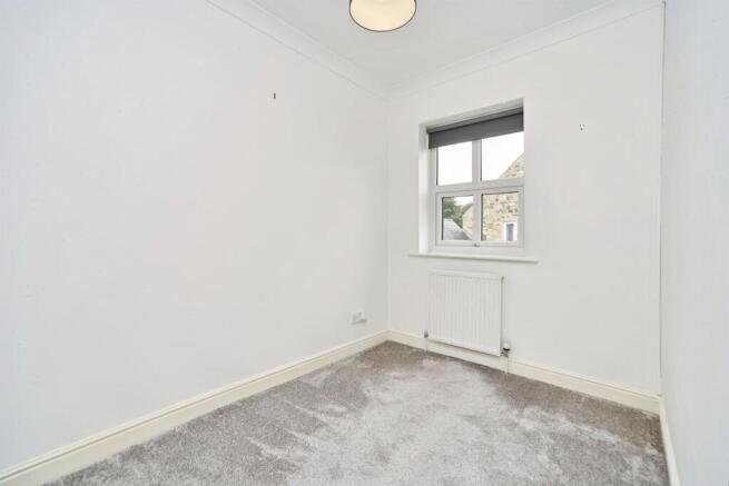 3 bed Semi-Detached for sale Image 10