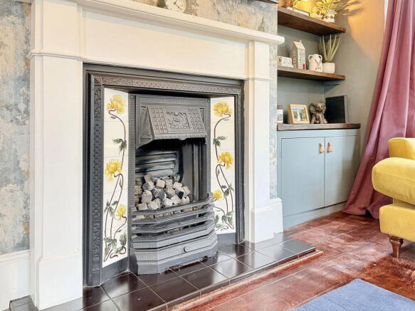 4 bed Detached for sale Image 6