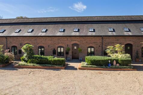 Chambers Manor Mews, Epping Upland