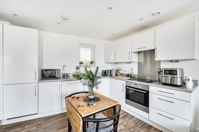 1388548-21-694562...