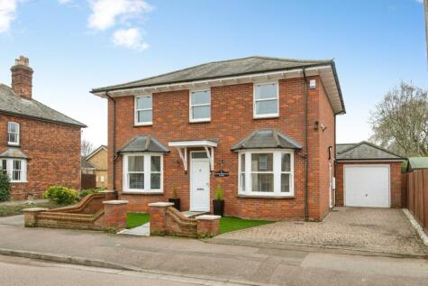 Major Haddock Close, Royston, SG8