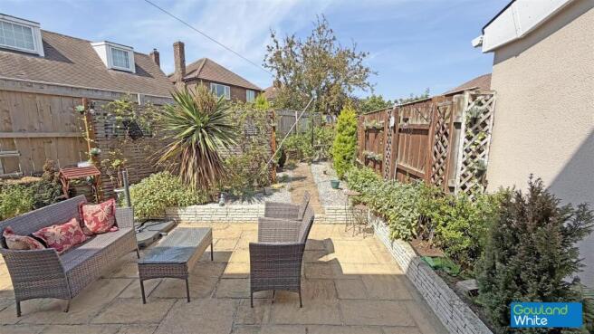 3 bed Semi-Detached for sale Image 3