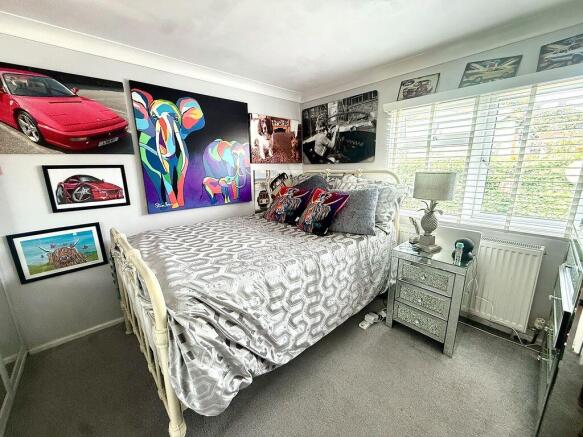 Woodside Park Homes, Luton photo 5
