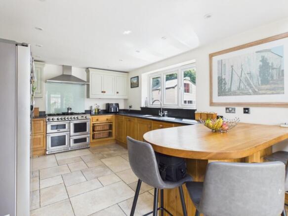 Highland Road, Amersham, Buckinghamshire, HP7 photo 4