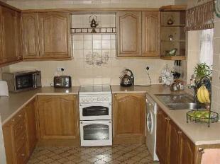 Kitchen 16'2 x 9'4