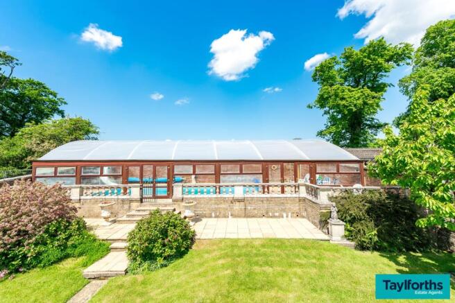 4 bed Detached for sale Image 5