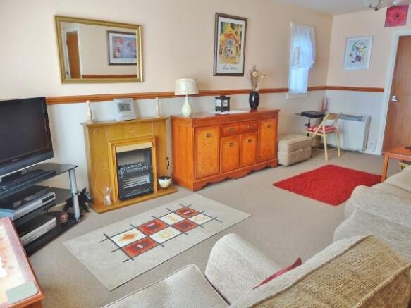 Lounge 2