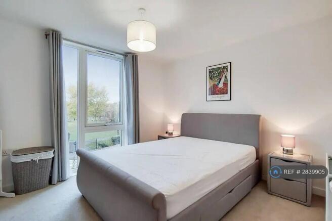 Bedroom With Kingsize Bed