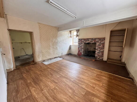 4 bed Detached for sale Image 4