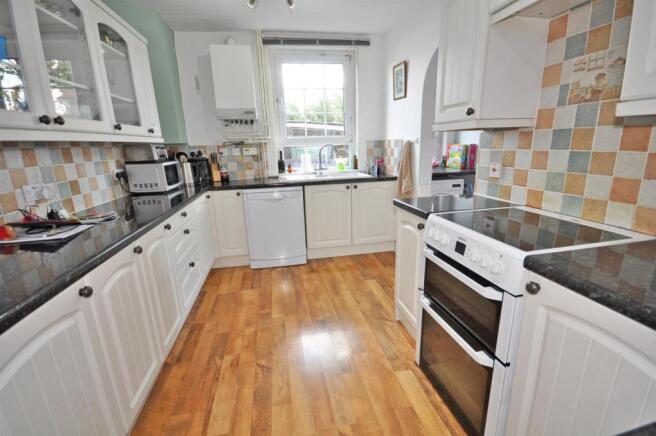 KITCHEN BREAKFAST ROOM