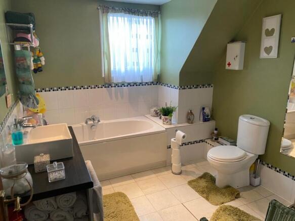 Photo 11
