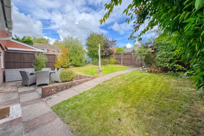Hasted Drive, Alresford photo 3