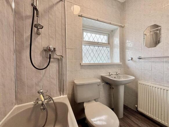 2 bed Terraced for sale Image 12