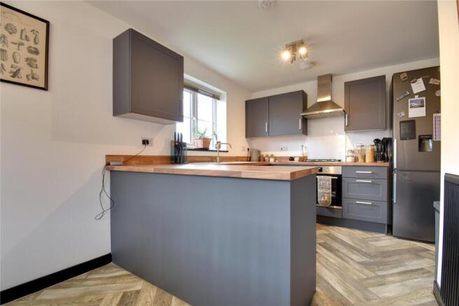 3 bed Detached for sale Image 4