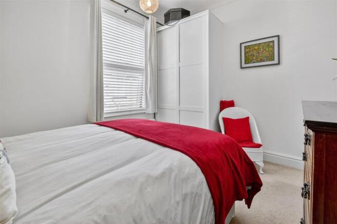 2 bed Semi-Detached for sale Image 11