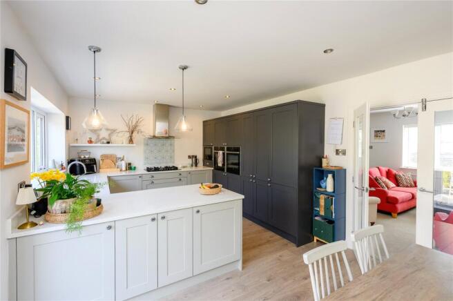 3 bed Semi-Detached for sale Image 5