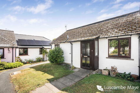Shipley Close, South Brent