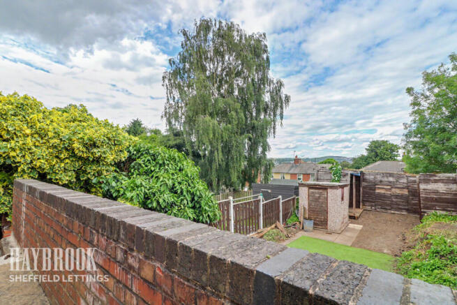 3 bed Semi-Detached to rent Image 12