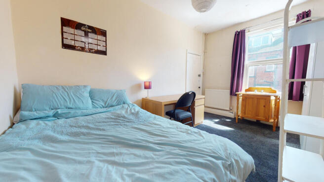 3 bed Flat to rent Image 6