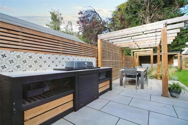 Outdoor Kitchen