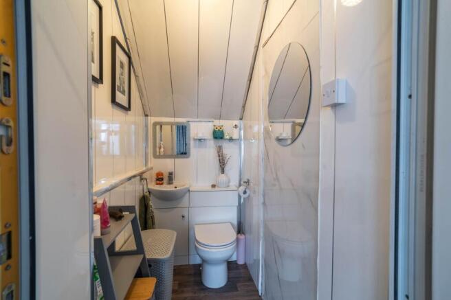 2 bed Terraced for sale Image 12