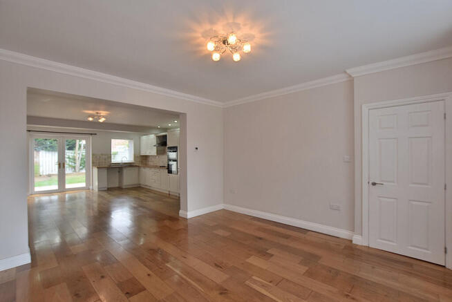 3 bed Terraced for sale Image 5