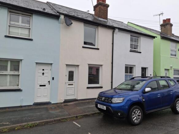 Two bedroom character cottage in a prime location