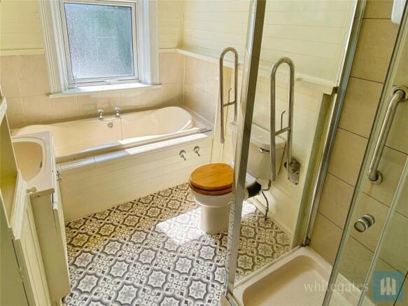 4 bed End of Terrace to rent Image 9
