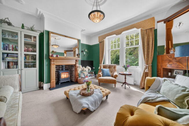 4 bed Semi-Detached for sale Image 12