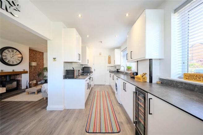 3 bed Semi-Detached for sale Image 11