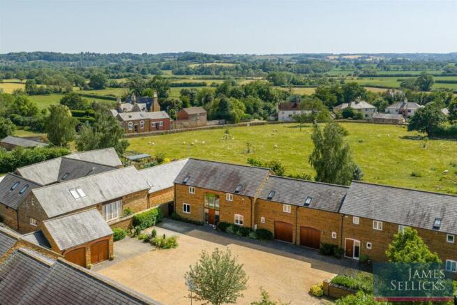 Manor Farm Lane, Drayton